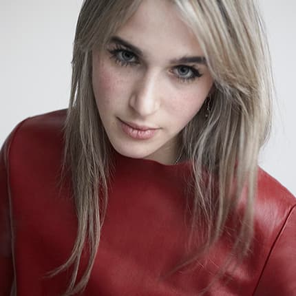 Riva Melissa Tez