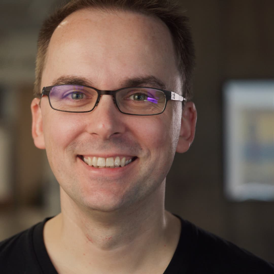 https://dwv100zweqd2m.cloudfront.net/uploads/user/avatar/2742/Marcin_Zukowski.jpg