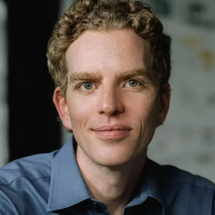 https://dwv100zweqd2m.cloudfront.net/uploads/user/avatar/3357/dave_ferguson.webp